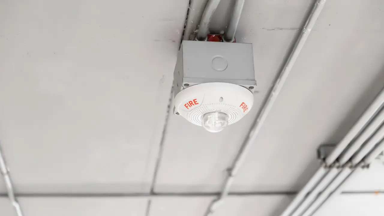 The Ultimate Guide to Fire Alarm Systems: Protecting Restaurants, Stores, and Commercial Environments